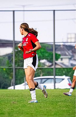 Oud VVSB-speelster Emily Nahon