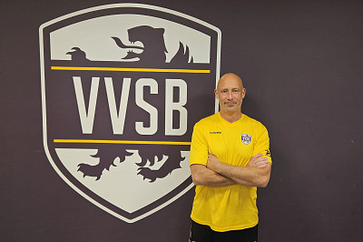 Mike Duijn nieuwe hoofdtrainer meidenvoetbal