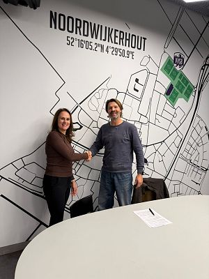 Trainer Arjan de Zeeuw verlengt contract bij VVSB