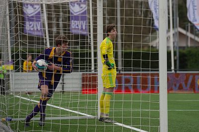GUUS VERVER MAAKT DE OVERSTAP NAAR DE EERSTE SELECTIE