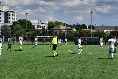 Verjongd VVSB verliest oefenwedstrijd van Olympia Haarlem