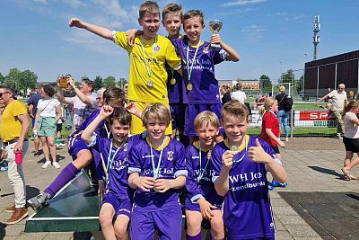 Jeugdteams winnen toernooien