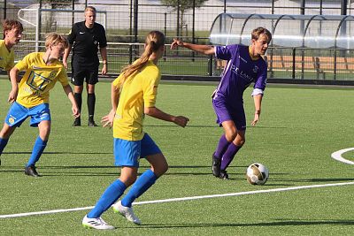 Oefenwedstrijd VVSB JO19-1 - FC Lisse JO19-1