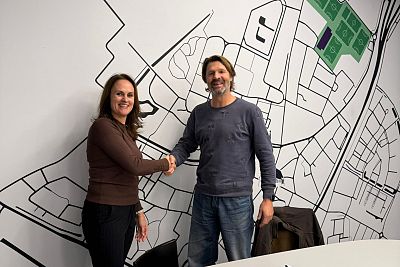 Trainer Arjan de Zeeuw verlengt contract bij VVSB