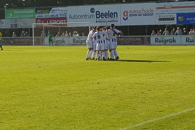 VVSB wint knotsgekke bollenderby van FC Lisse