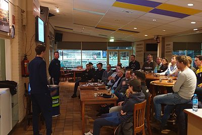 Volle bak bij Tran de trainer