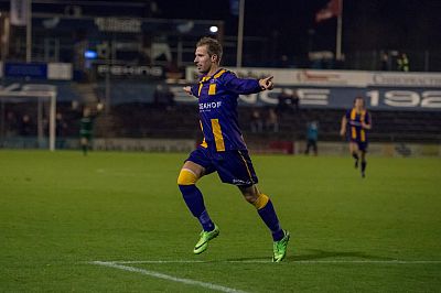 FRANS VAN NIEL STOPT BIJ VVSB