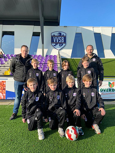 PwC verzorgt kleding voor VVSB JO10-1