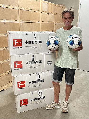 83 nieuwe Derby Star‑ballen voor VVSB!