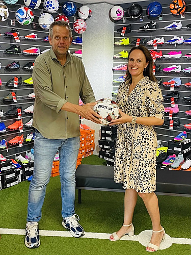 83 nieuwe Derby Star‑ballen voor VVSB!