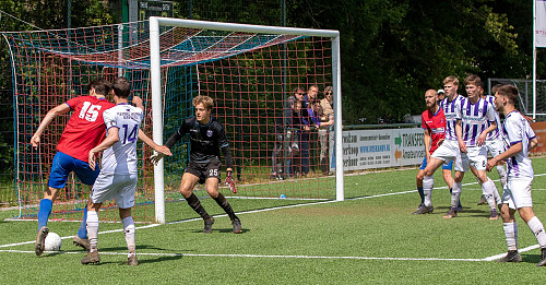 Verjongd VVSB wint bij JOS Watergraafsmeer