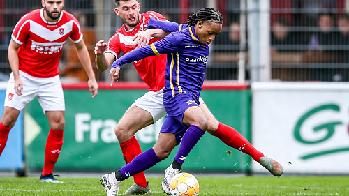 Jelmer Vijlbrief en Raygivano Dompig verlengen contract