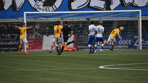 VVSB wint eerste nacompetitiewedstrijd van Hoek