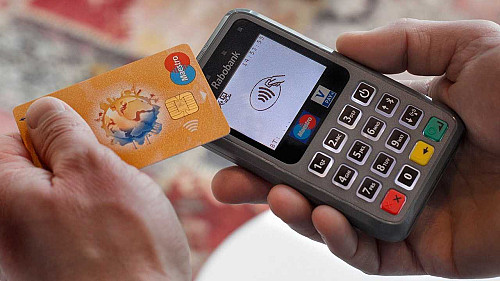 CASHLESS BETALEN OP DE CLUB