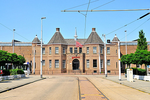 We gaan naar Rotterdam met O15, O13 en O11!!