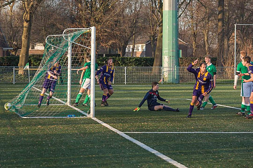 Punten laten liggen in- en tegen Zwammerdam