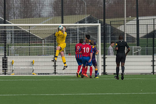 Zaterdag 1 grijpt naast periodetitel 