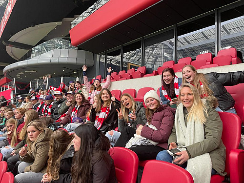 VVSB meiden naar Ajax - Feyenoord
