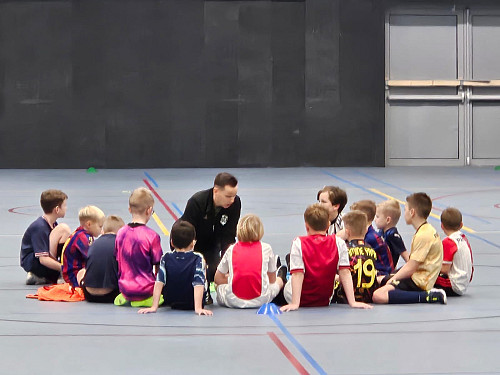 Gezellig Oliebollen Zaaltoernooi een daverend succes