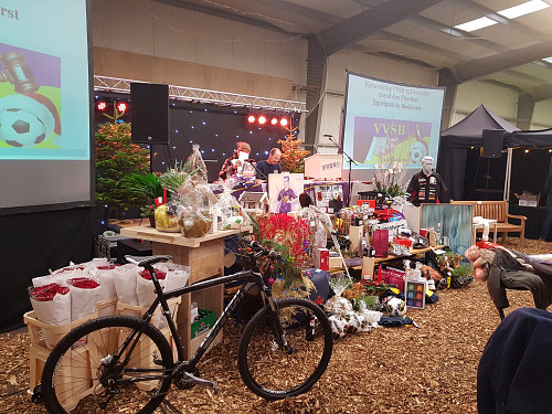 Kerstveiling brengt €73.500 op.