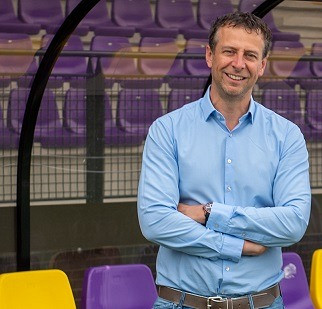 VAN DE VOORZITTER